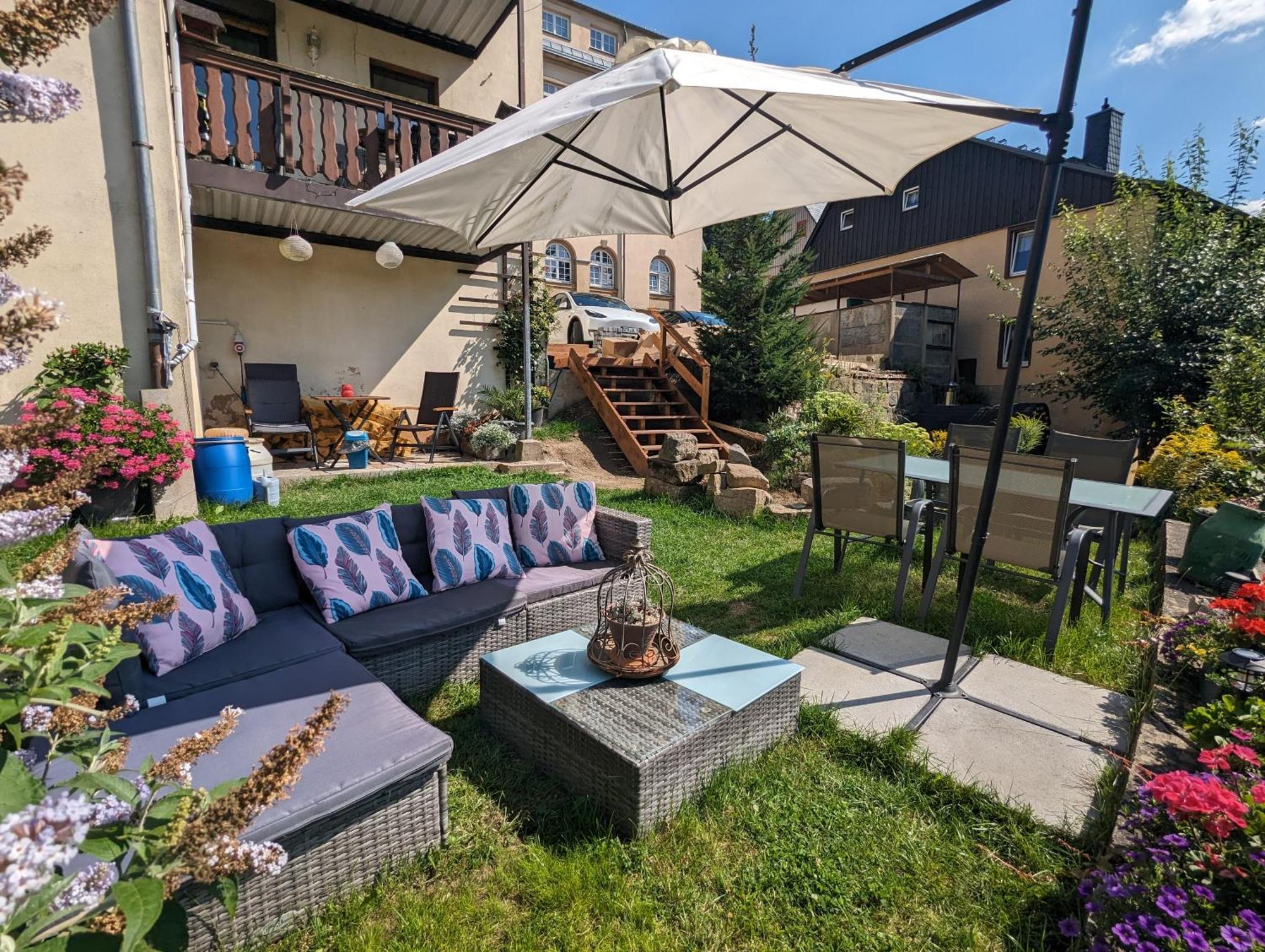 F2 - Urlaubsmagie Sauna, Whirlpool, Pool & Garten Sebnitz Εξωτερικό φωτογραφία