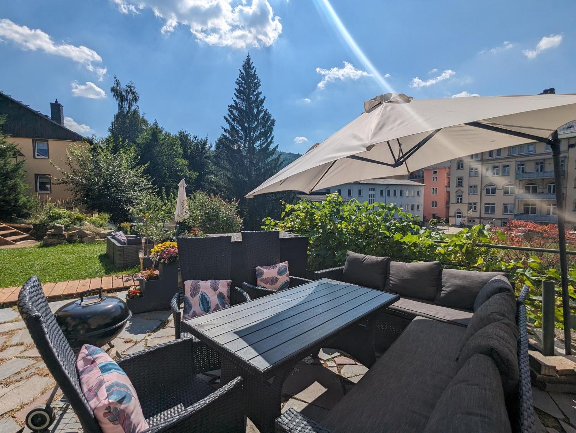 F2 - Urlaubsmagie Sauna, Whirlpool, Pool & Garten Sebnitz Εξωτερικό φωτογραφία