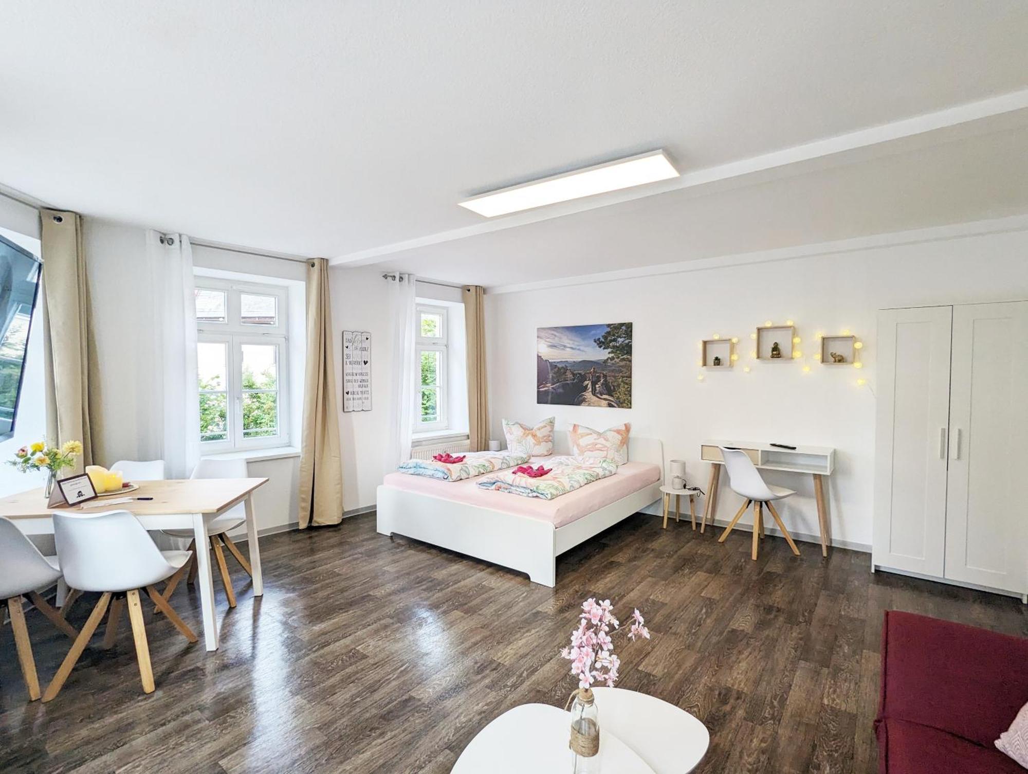 F2 - Urlaubsmagie Sauna, Whirlpool, Pool & Garten Sebnitz Εξωτερικό φωτογραφία